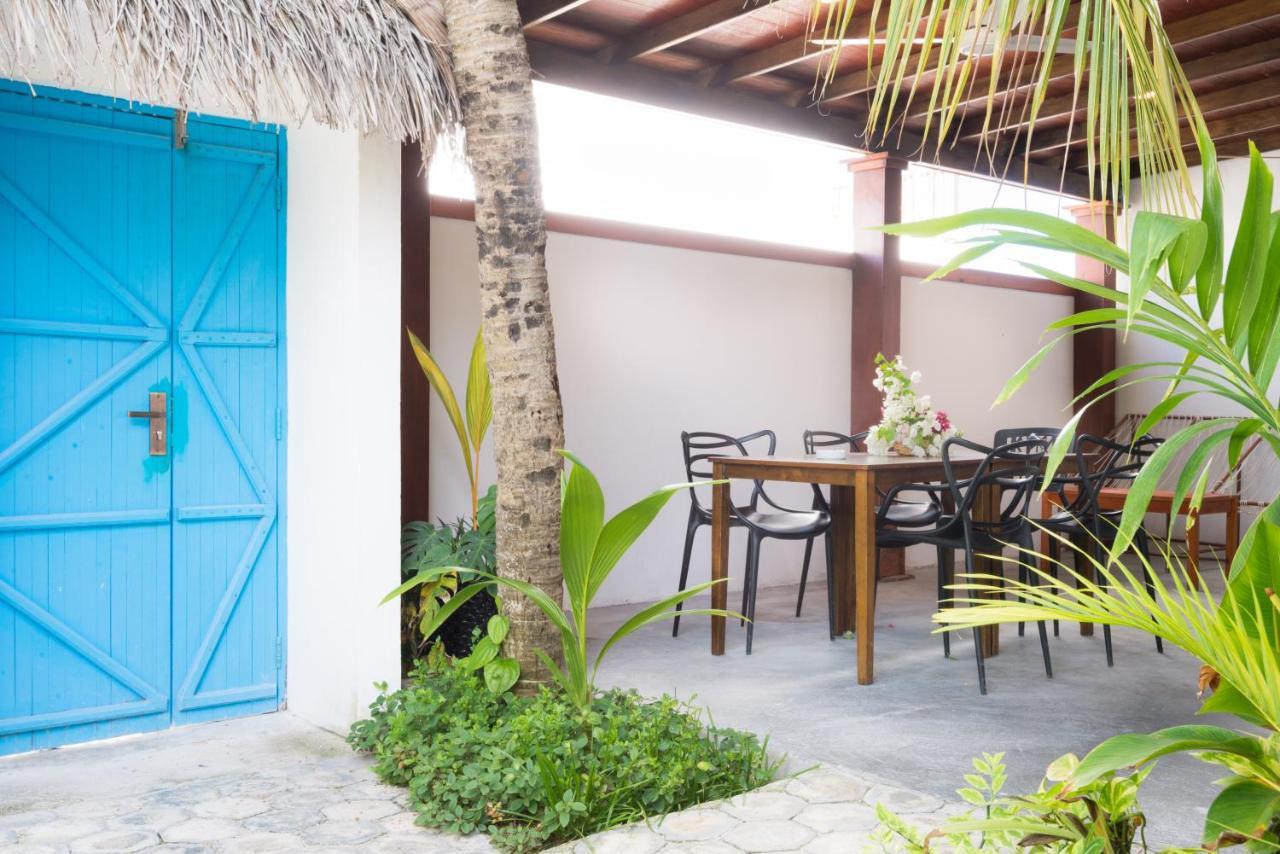 Palm Gate Maldives Hotel Thulusdhoo Exterior photo