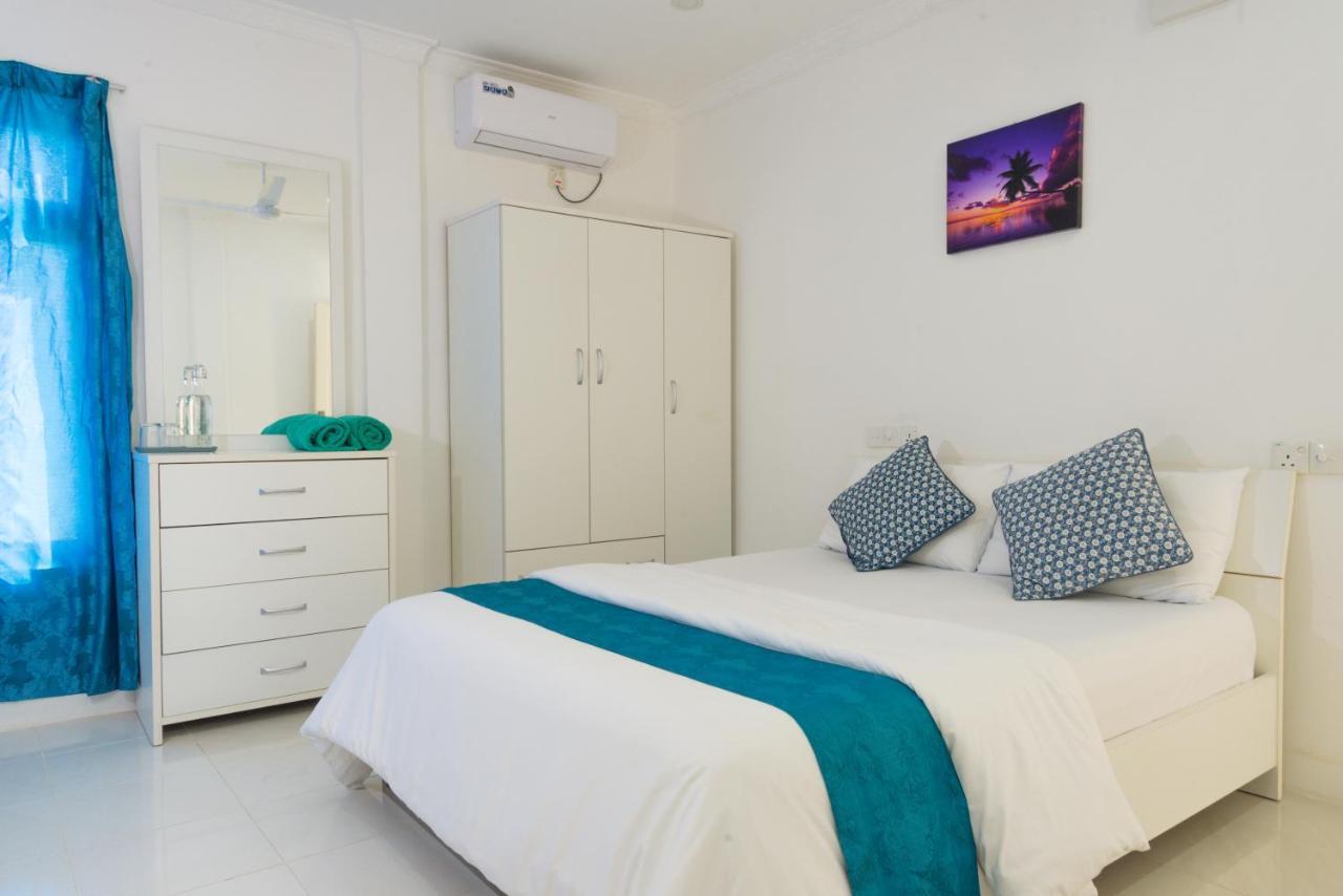 Palm Gate Maldives Hotel Thulusdhoo Exterior photo
